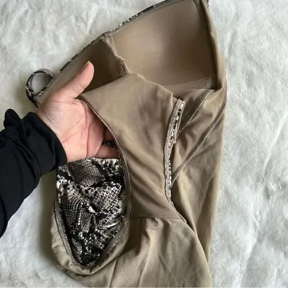 Bond-Eye Australia Nip Tuck One-Piece Swimsuit Women's Size 8 D/DD - Picture 10 of 10